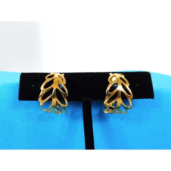 Napier Gold Tone Hoop Earrings Open Work Design Screw Back Closure - Picture 5 of 8